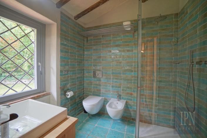 Image No.49-6 Bed Farmhouse for sale