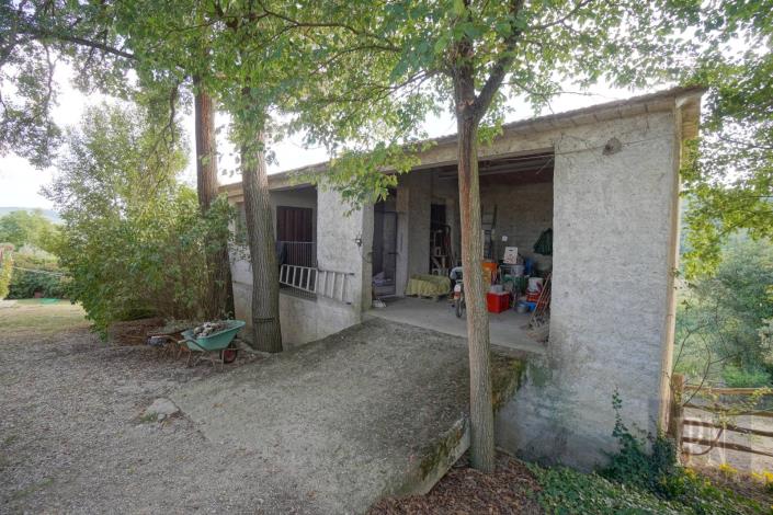 Image No.17-5 Bed Farmhouse for sale