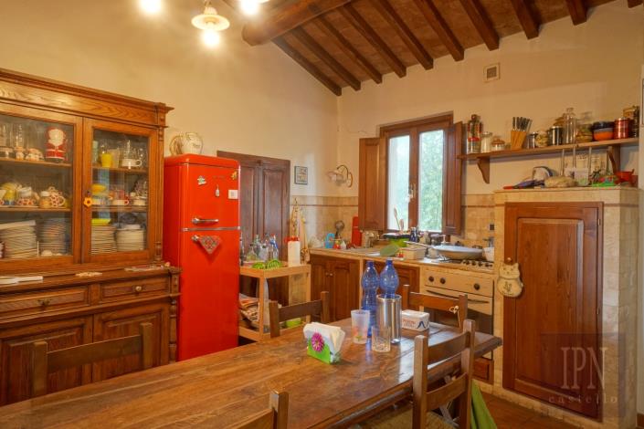 Image No.22-5 Bed Farmhouse for sale