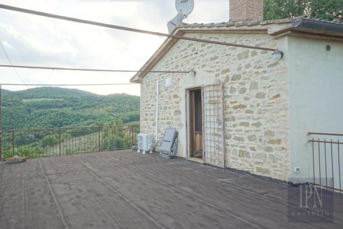 Image No.27-5 Bed Farmhouse for sale