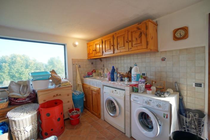 Image No.35-5 Bed Farmhouse for sale