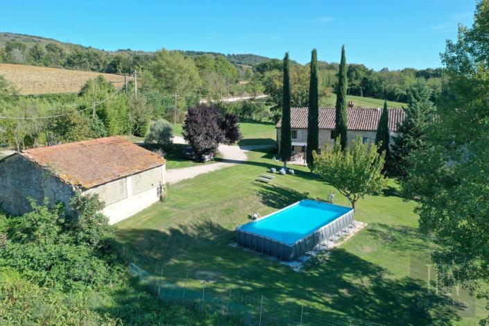 Image No.4-9 Bed Farmhouse for sale