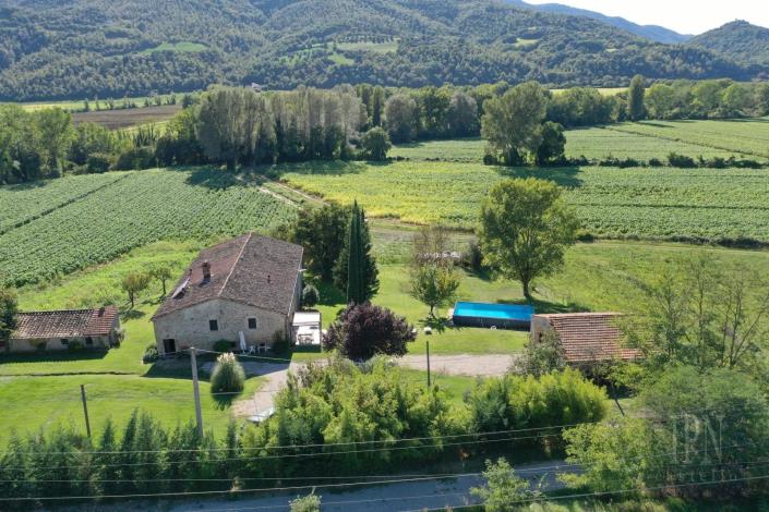 Image No.5-9 Bed Farmhouse for sale