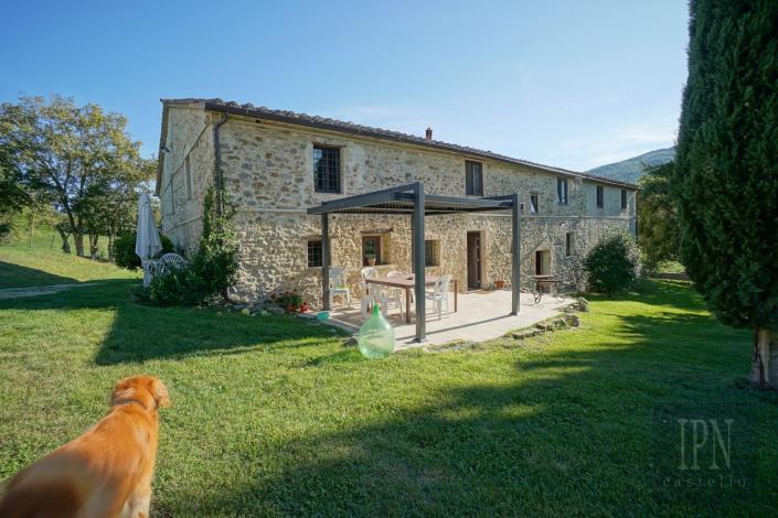 Image No.10-9 Bed Farmhouse for sale