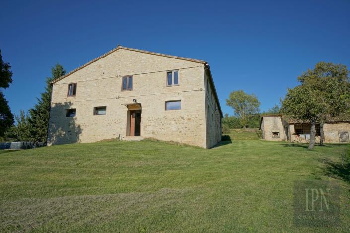 Image No.13-9 Bed Farmhouse for sale