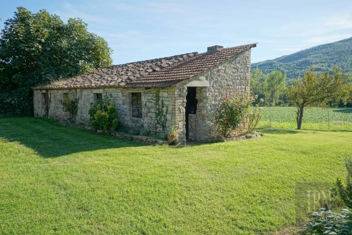 Image No.17-9 Bed Farmhouse for sale