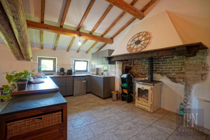 Image No.22-9 Bed Farmhouse for sale