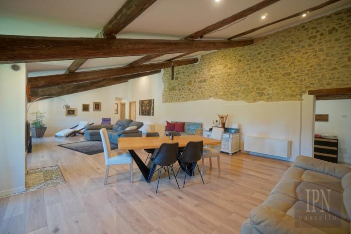 Image No.24-9 Bed Farmhouse for sale