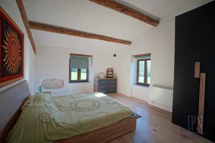 Image No.28-9 Bed Farmhouse for sale