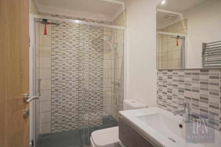 Image No.32-9 Bed Farmhouse for sale