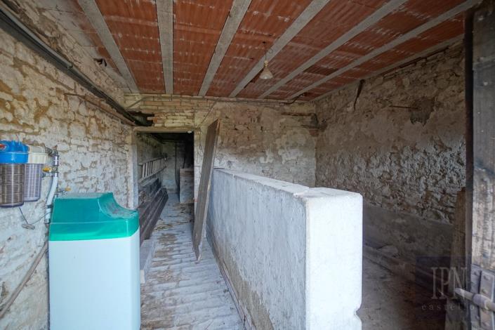 Image No.35-6 Bed House for sale