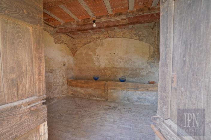 Image No.36-6 Bed House for sale