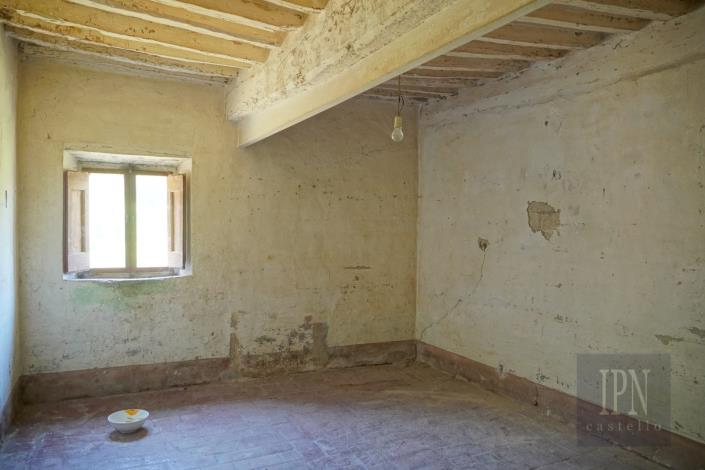 Image No.20-7 Bed House for sale