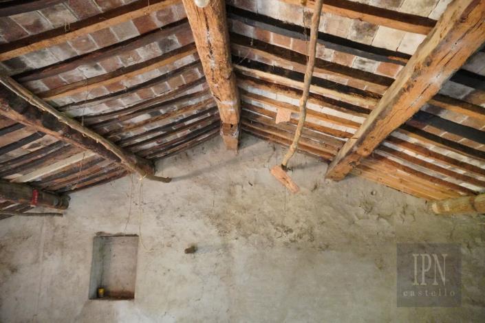 Image No.23-7 Bed House for sale