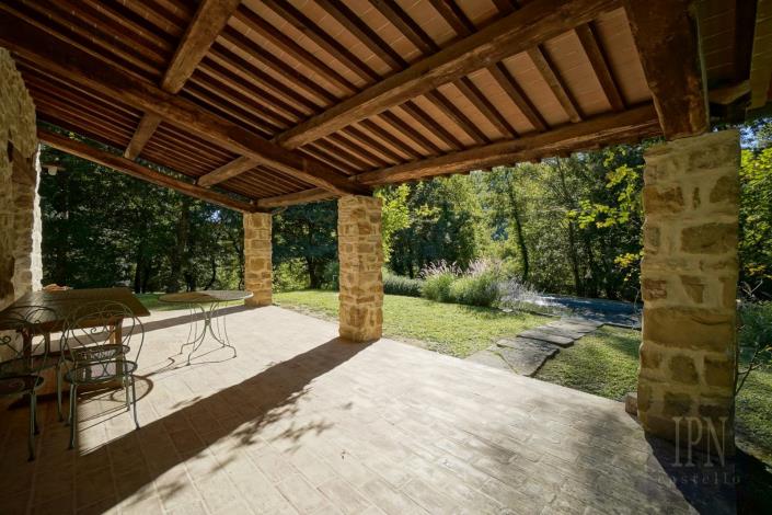 Image No.16-4 Bed Farmhouse for sale