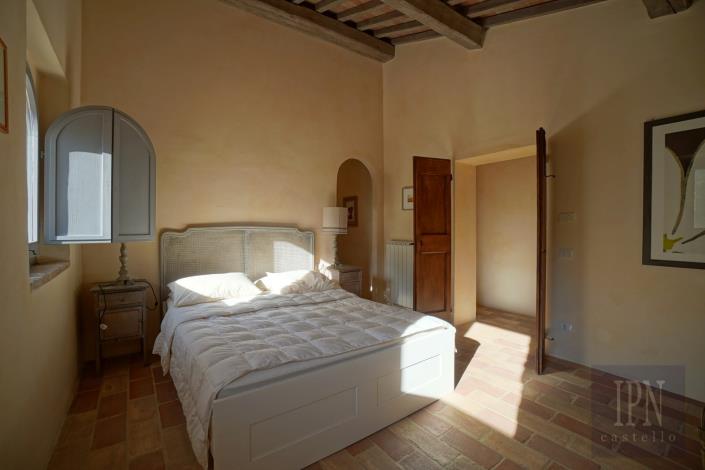 Image No.39-4 Bed Farmhouse for sale