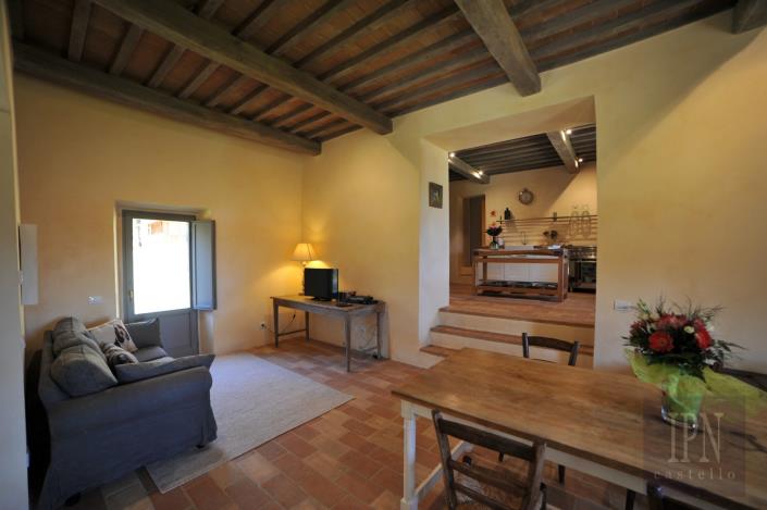 Image No.29-4 Bed Farmhouse for sale