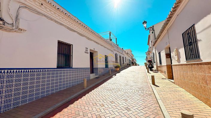 Image No.44-4 Bed House for sale