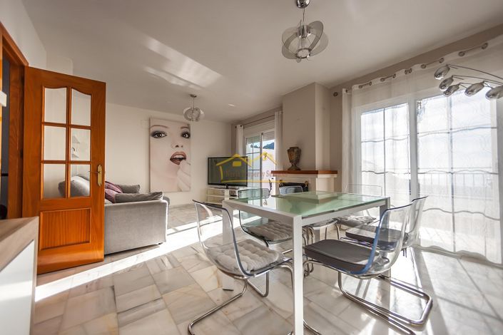 Image No.12-3 Bed House for sale