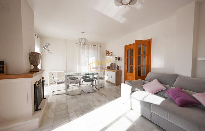 Image No.14-3 Bed House for sale