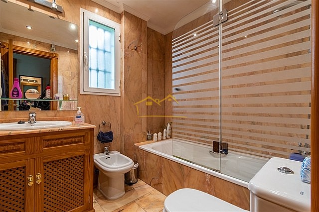 Image No.28-7 Bed Villa for sale