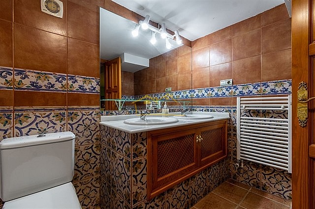 Image No.29-7 Bed Villa for sale