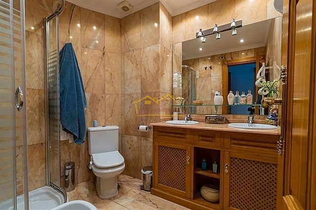 Image No.31-7 Bed Villa for sale