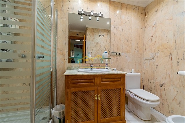 Image No.35-7 Bed Villa for sale