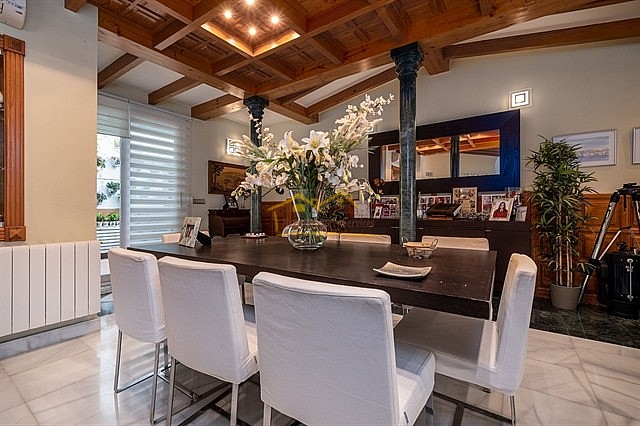 Image No.7-7 Bed Villa for sale