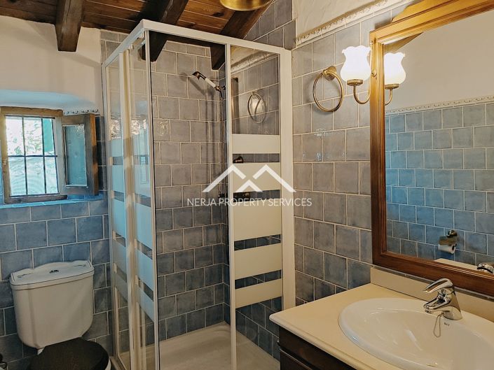 Image No.37-9 Bed Property for sale