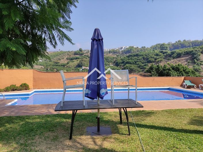 Image No.7-9 Bed Property for sale