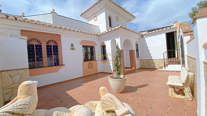 Image No.12-5 Bed Villa for sale