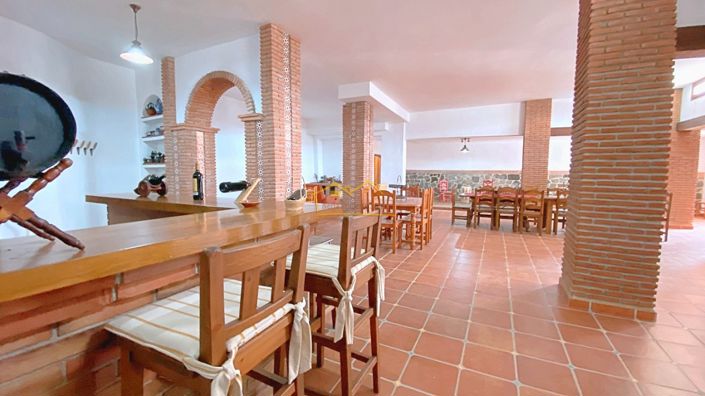 Image No.14-5 Bed Villa for sale