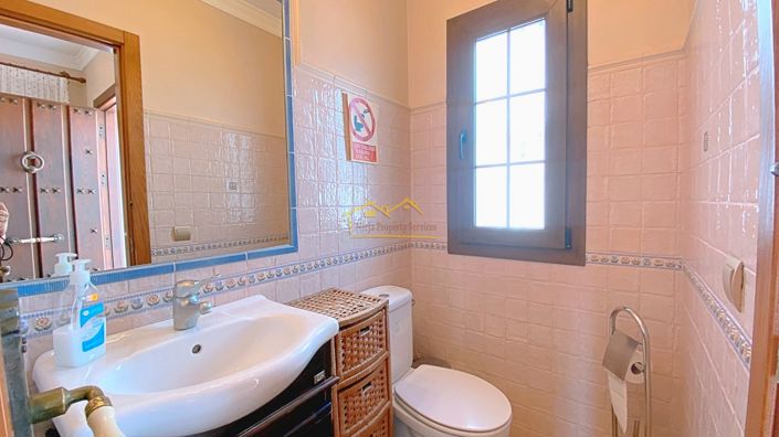 Image No.27-5 Bed Villa for sale