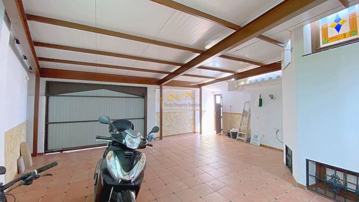 Image No.41-5 Bed Villa for sale