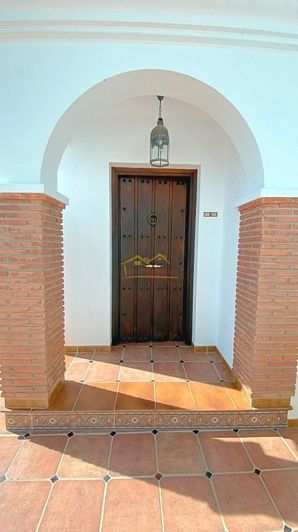 Image No.46-5 Bed Villa for sale