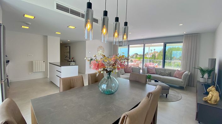 Image No.12-4 Bed Penthouse for sale