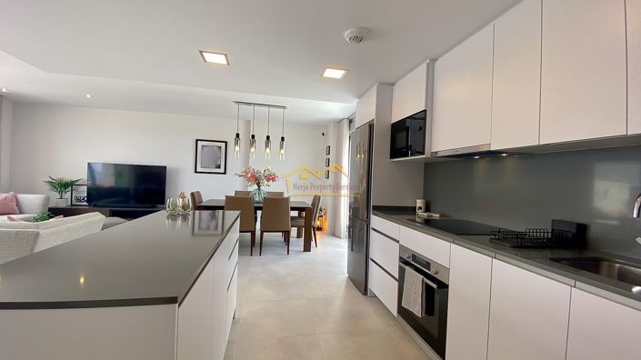 Image No.25-4 Bed Penthouse for sale