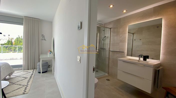 Image No.35-4 Bed Penthouse for sale