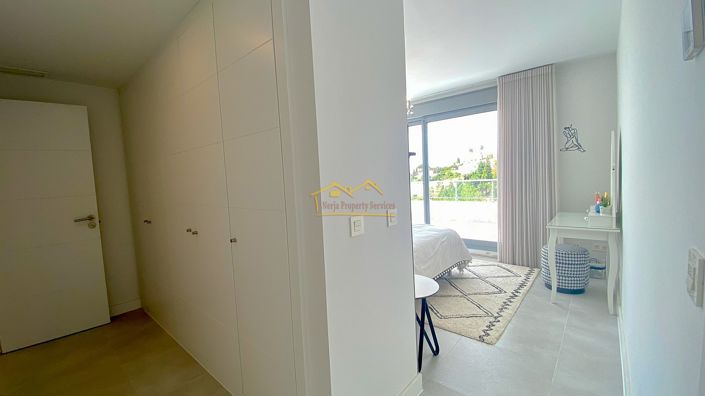 Image No.36-4 Bed Penthouse for sale