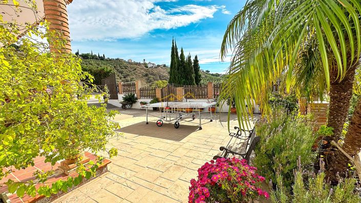 Image No.12-3 Bed Villa for sale