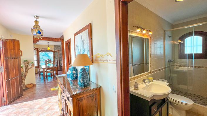 Image No.31-3 Bed Villa for sale