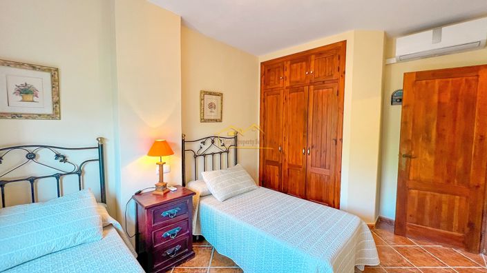 Image No.41-3 Bed Villa for sale