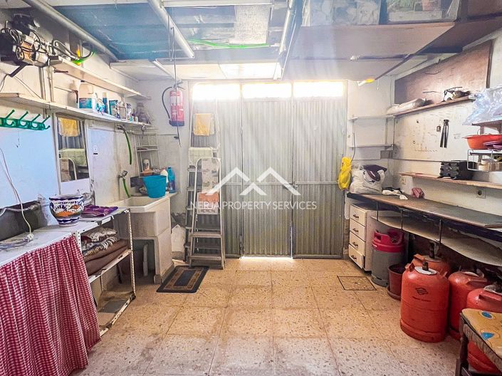 Image No.20-3 Bed Property for sale