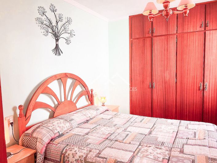 Image No.21-3 Bed Property for sale