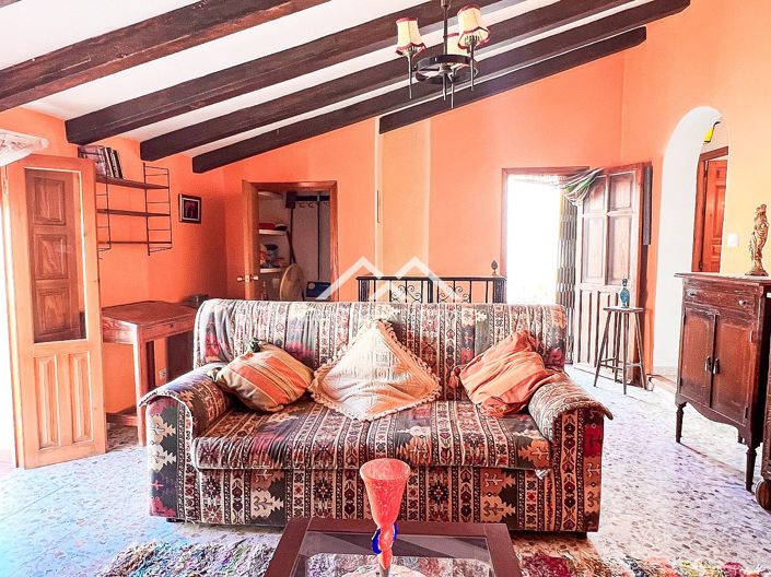 Image No.23-3 Bed Property for sale