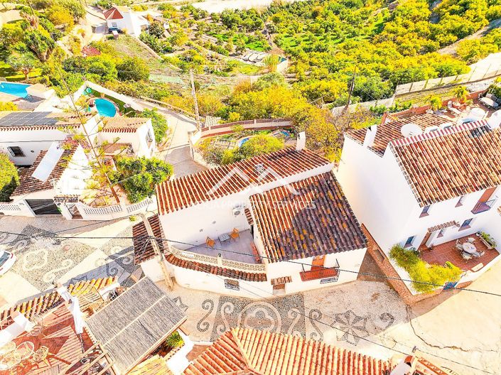 Image No.33-3 Bed Property for sale