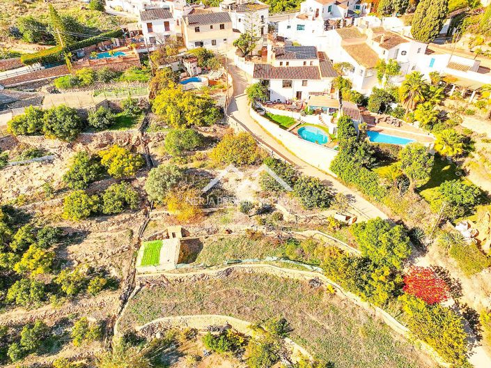 Image No.34-3 Bed Property for sale