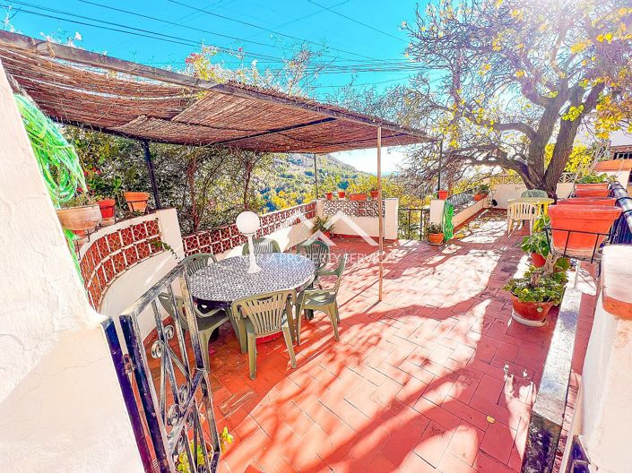 Image No.4-3 Bed Property for sale