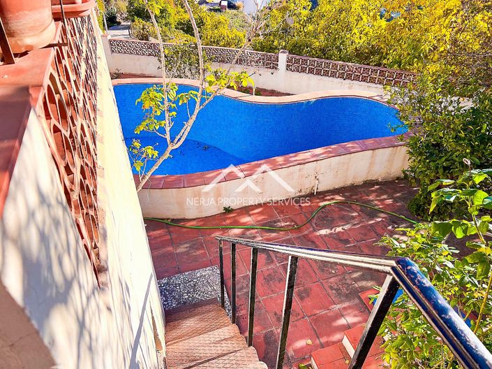 Image No.5-3 Bed Property for sale